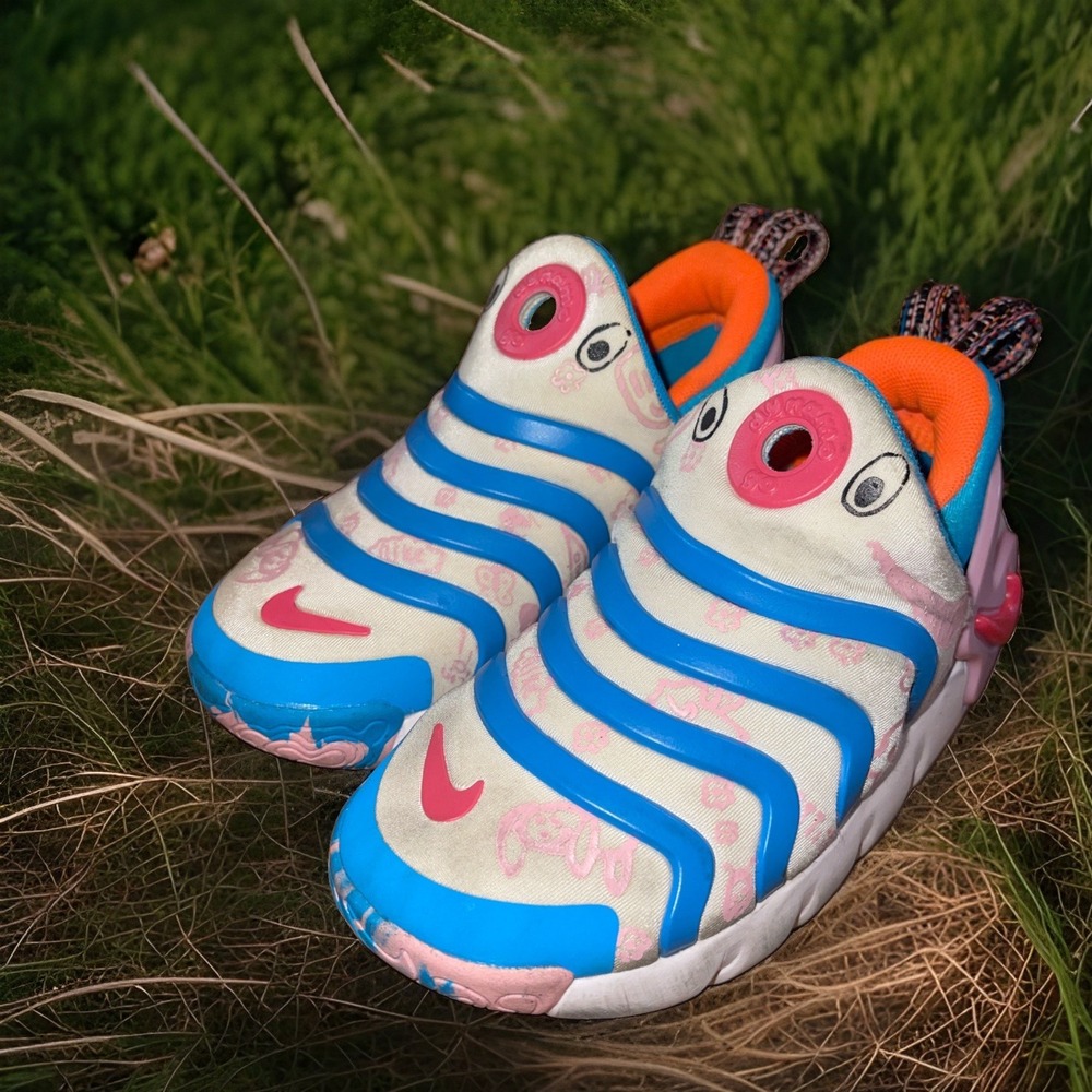 Nike Dynamo Go SE Low Doodles DZ2863-100 Kids Sz 13C